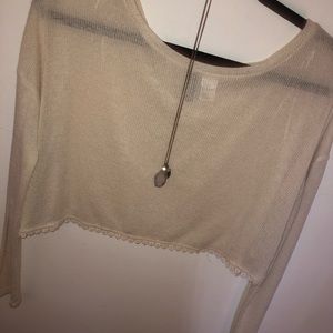 H&M Tops - Cream sweater crop top H&M Tops - Cream sweater crop top